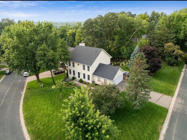 Foto del edificio - 1389 Camelback Dr