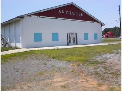 Foto del edificio - Hwy 65 & 9