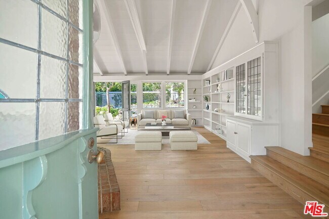 Foto del edificio - 449 N Bonhill Rd