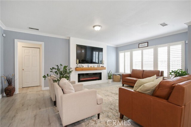 Foto del edificio - 11612 Virginia Ave