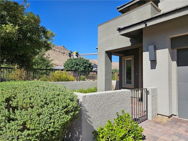 Building Photo - 7017 Pearl Hilltop Ct