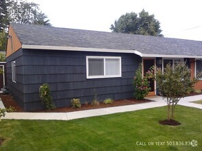 Building Photo - 5035 NE 17th Ave