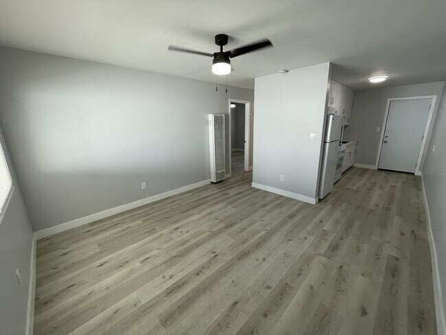 Foto del edificio - 3873 Cottonwood St
