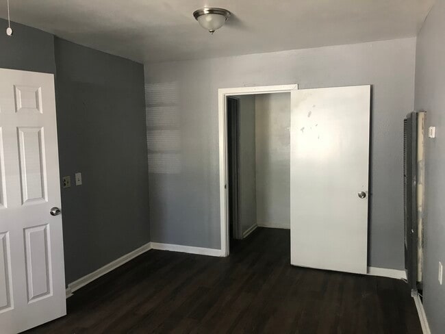 Building Photo - 1901 63rd St