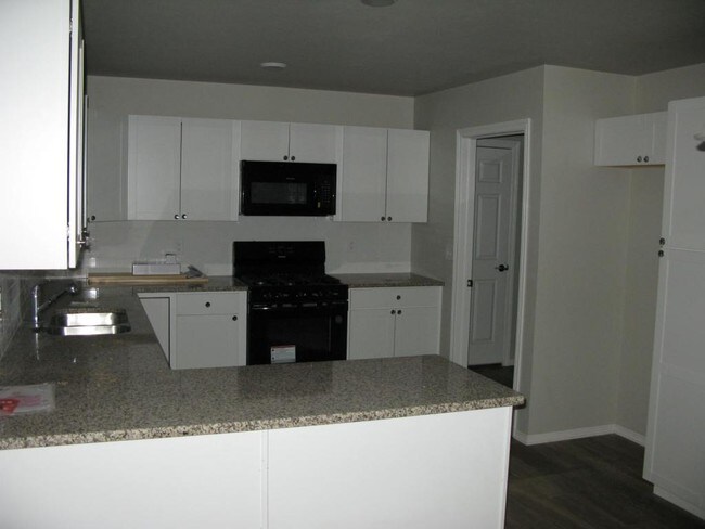 Foto del edificio - 11621 Surrey Ln