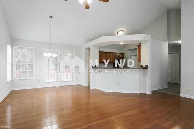 Foto del edificio - 3 br, 2 bath House - 821 Penncross Dr