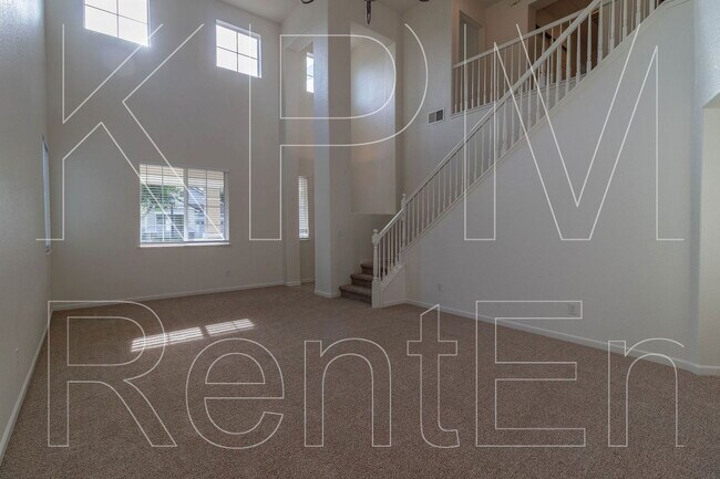 Foto del edificio - 3807 Spring Meadow Ln