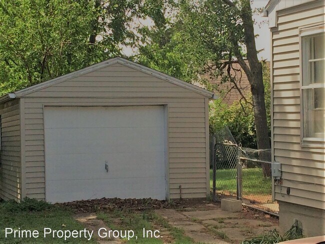 Building Photo - 2 br, 1 bath House - 503 S. Victor