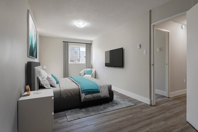 Building Photo - Prince of Wales Apartments