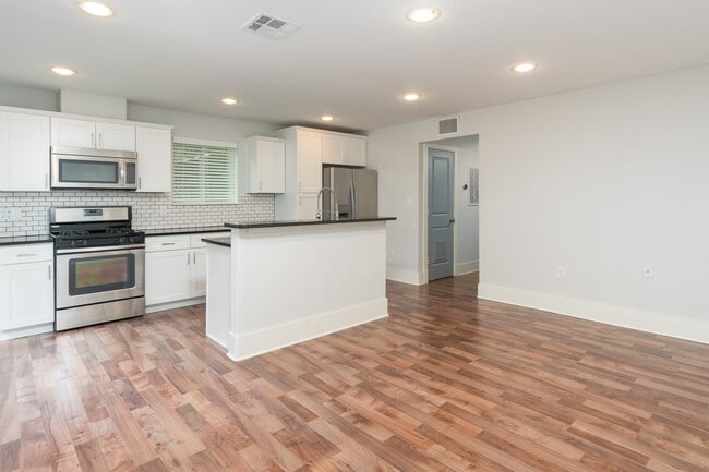 Building Photo - 2019 Huldy St