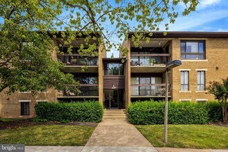 Building Photo - 551 Florida Ave