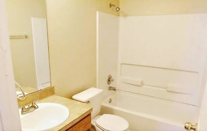 Primary Photo - 10819 Barker Gate Ct