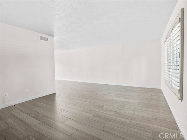 Foto del edificio - 2745 Tropicana Dr