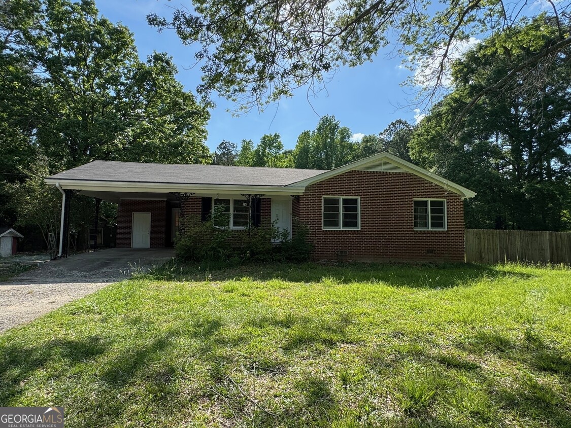 Primary Photo - 1571 Pete Dickens Rd