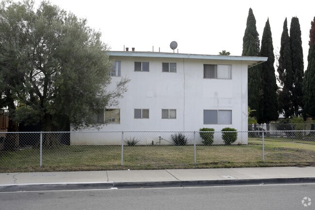 Foto del edificio - 6612 Ginger Ln