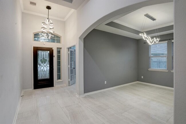 Building Photo - 632 Pedernales St