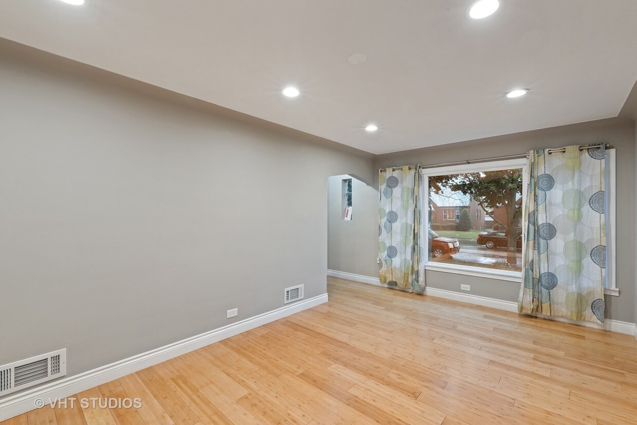 Primary Photo - 11221 S Avenue H