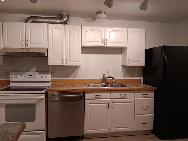 Foto del edificio - 4005 S Trenton St