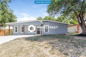 Building Photo - 6831 Blue Lake Dr