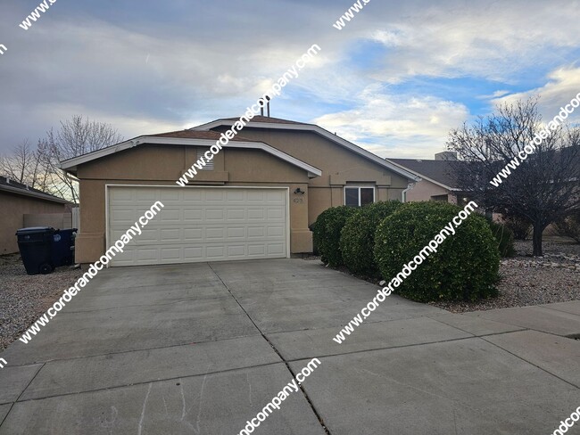 Building Photo - Nice 3 Bedroom, 2 Bathroom, 2 Car Garage a...