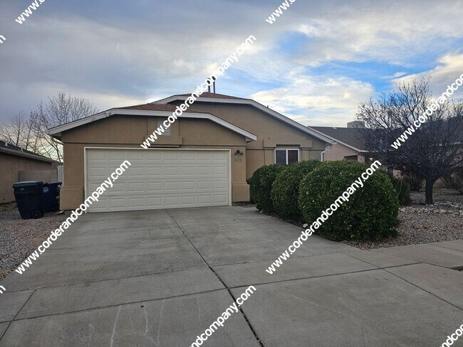 Foto del edificio - Nice 3 Bedroom, 2 Bathroom, 2 Car Garage a...