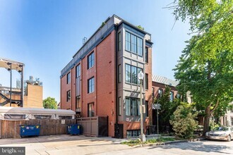 Building Photo - 1775 Swann St NW