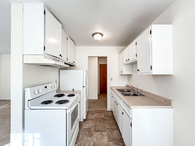 Building Photo - 2712 Pillsbury Ave S