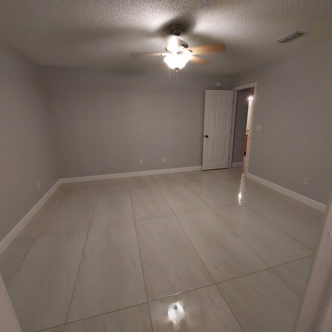 Foto del edificio - 4722 Fireside Dr