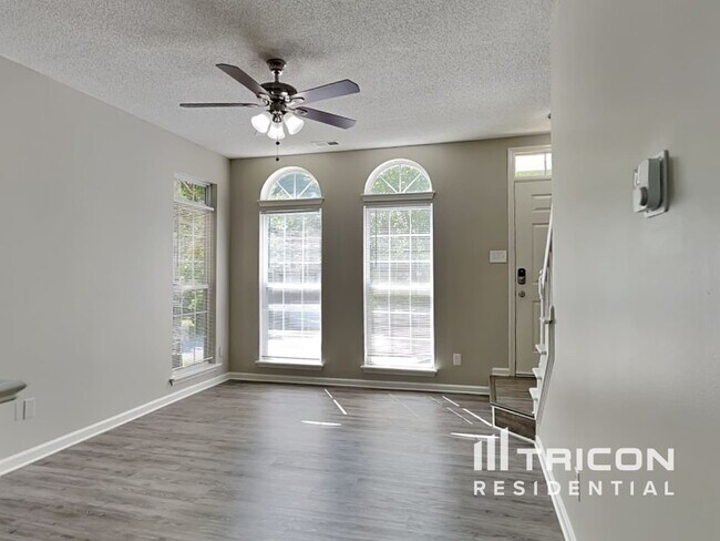Building Photo - 1730 Colin Creek Lane Charlotte NC