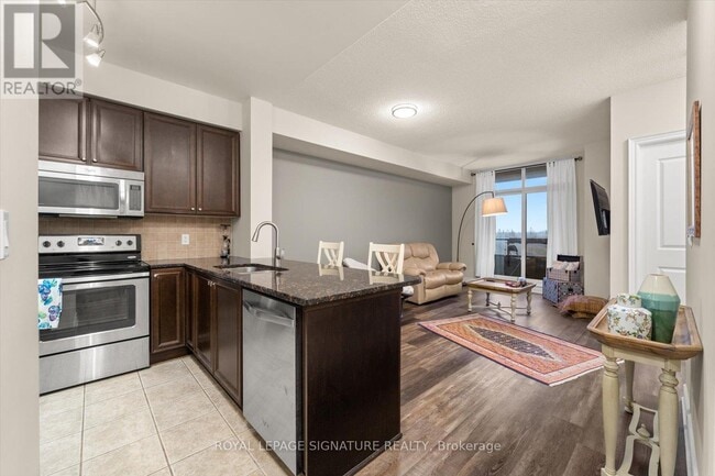 Building Photo - 9225 Jane St