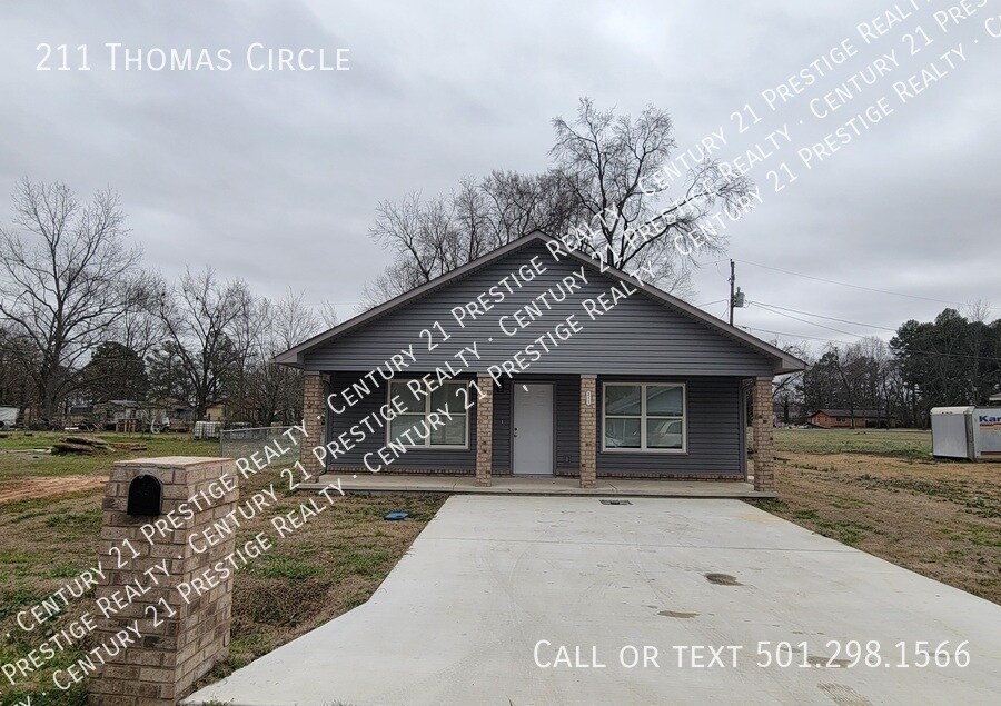 Foto principal - 211 Thomas Cir