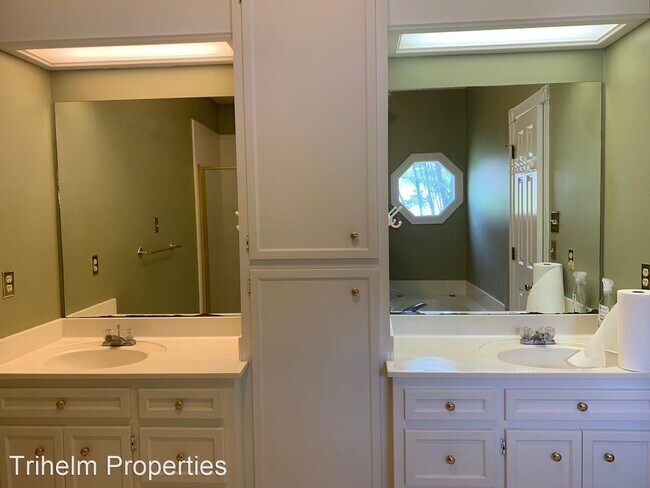 Building Photo - 3 br, 2 bath House - 138 E Hill Drive