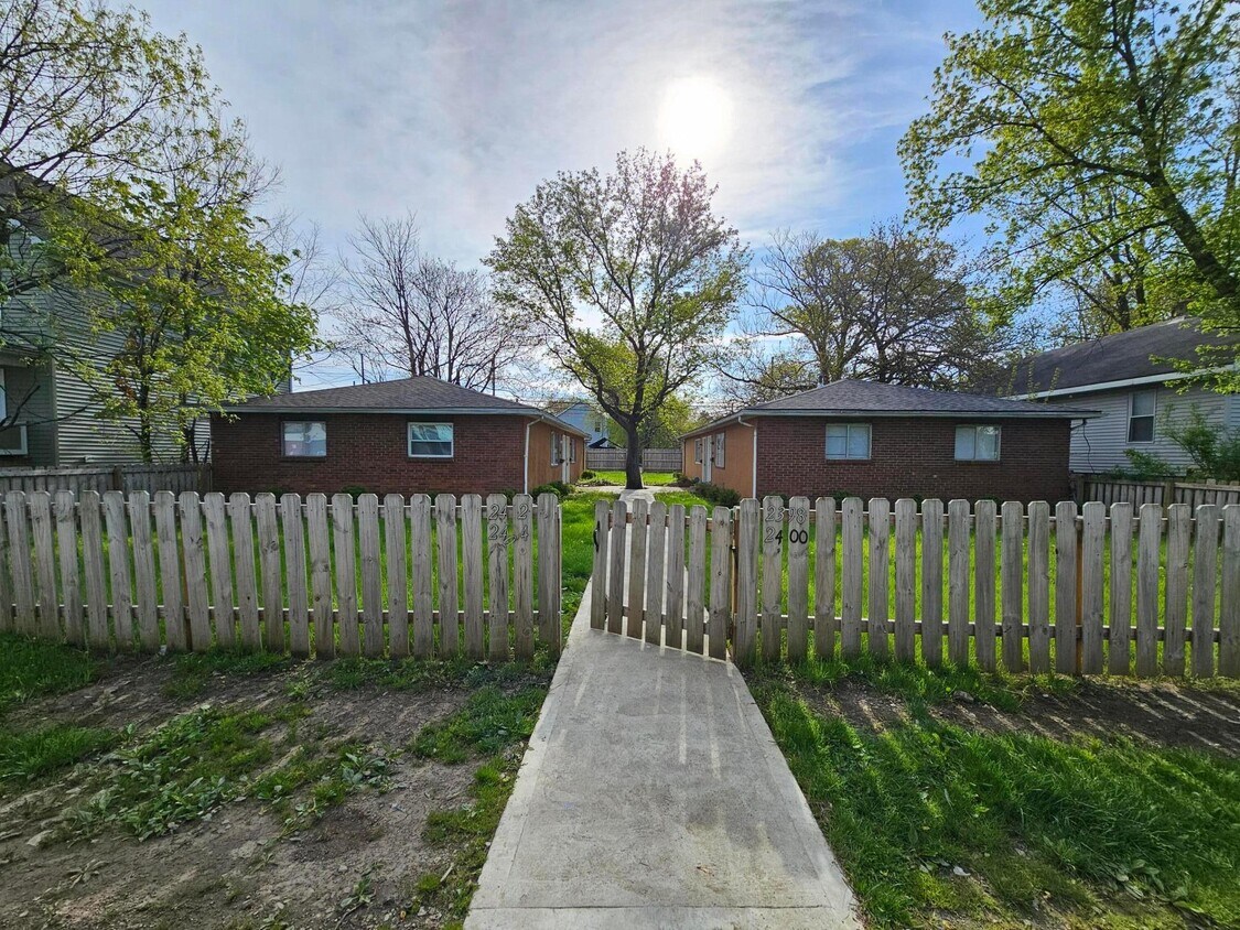 Primary Photo - 2398 Velma Ave