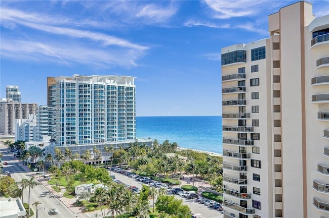 Building Photo - 6422 Collins Ave