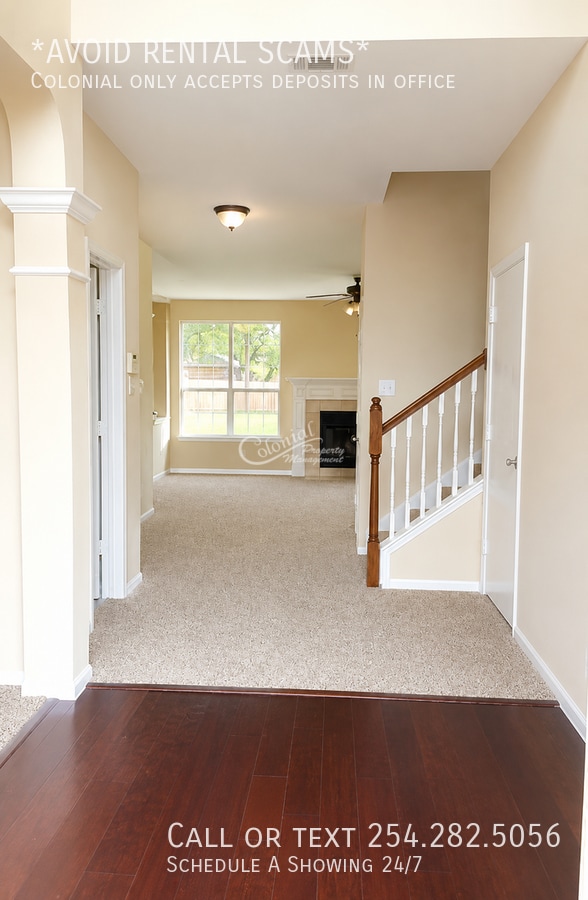 Building Photo - 711 Cattail Cir