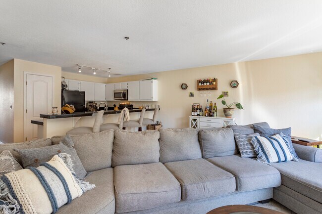 Foto del edificio - 205 Hurd Ln