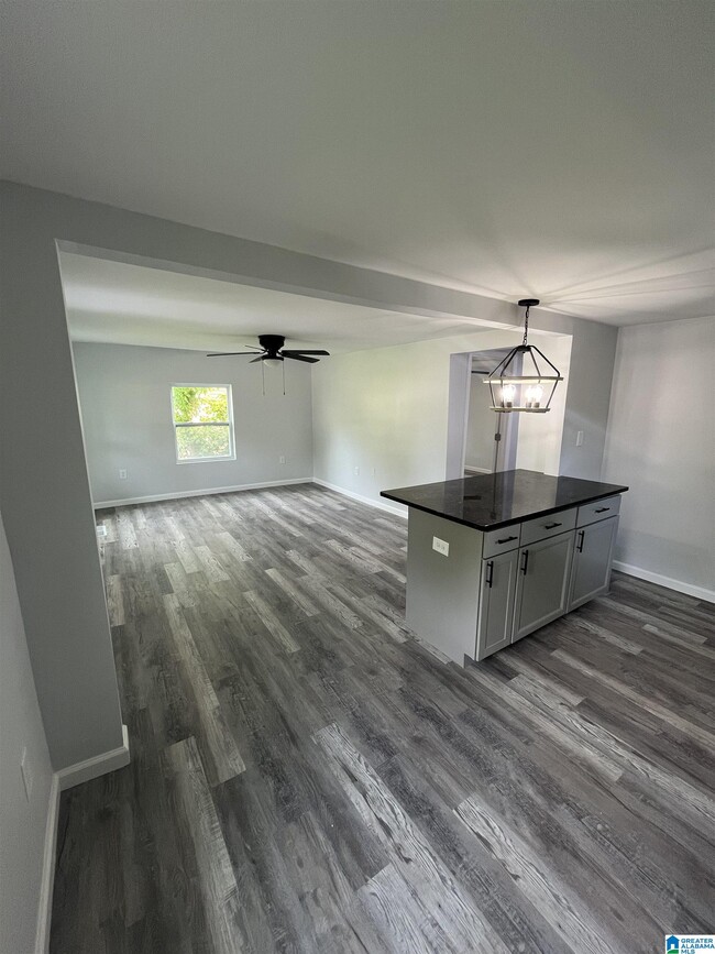 Foto del edificio - 8417 Thomas Ave