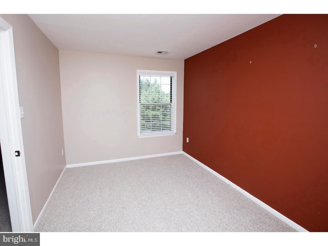 Primary Photo - 232 Allem Ln