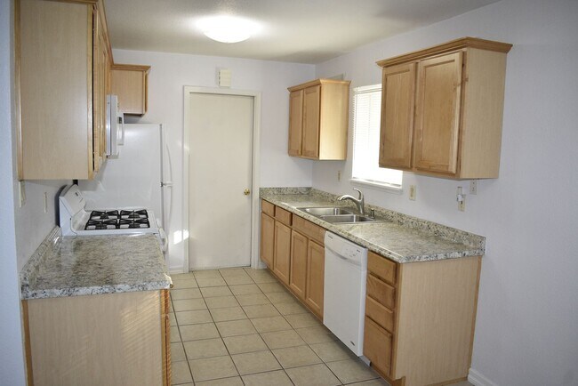 Building Photo - 1300 Sheffield Way