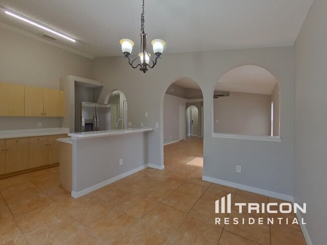 Building Photo - 10440 Coconut Grove Ln