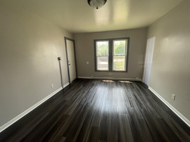 Foto del edificio - 203 Elmhurst St
