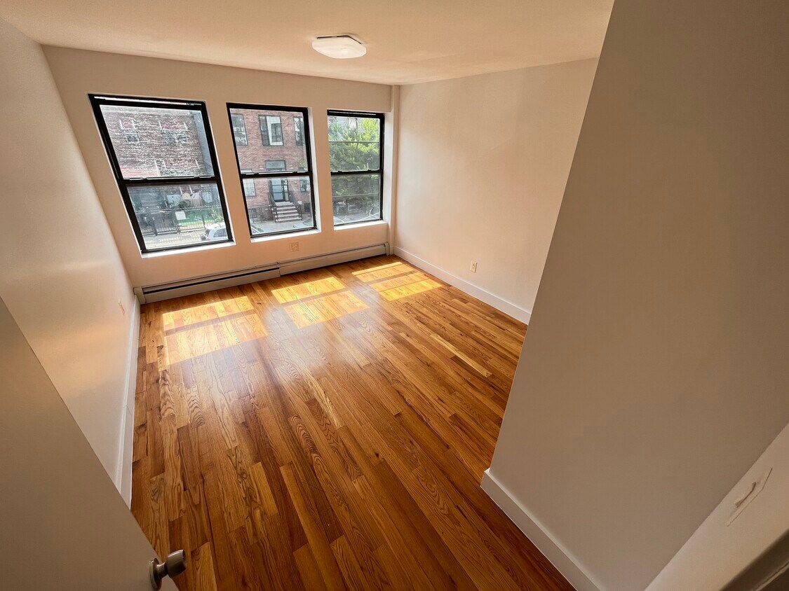 Foto principal - 515 Evergreen Ave