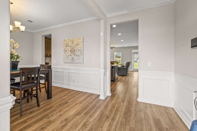 Foto del edificio - 8 Chimney Ct