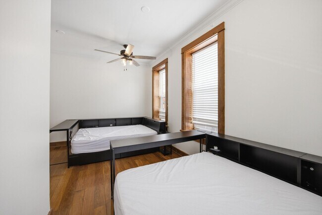 Foto del edificio - 823 McCallie Ave