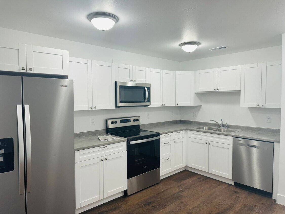 Primary Photo - New Construction In Lockwood