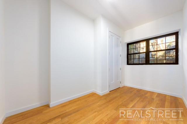 Foto del edificio - 3 bedroom in BROOKLYN NY 11221