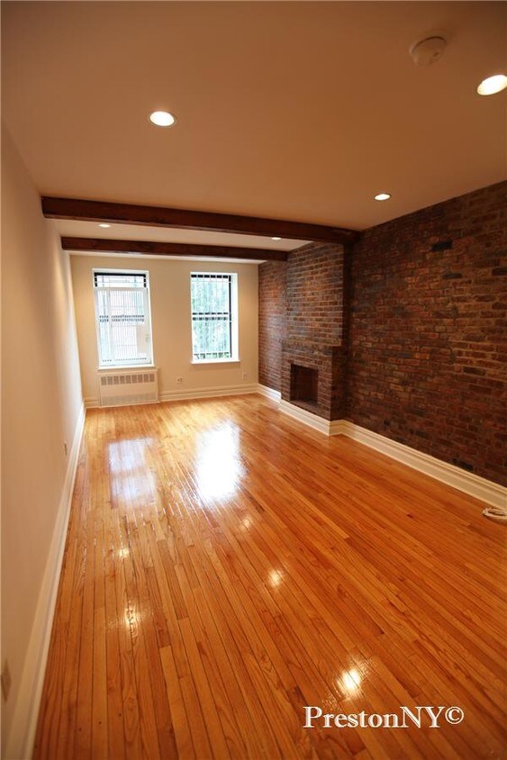 Building Photo - 316 E 34th St