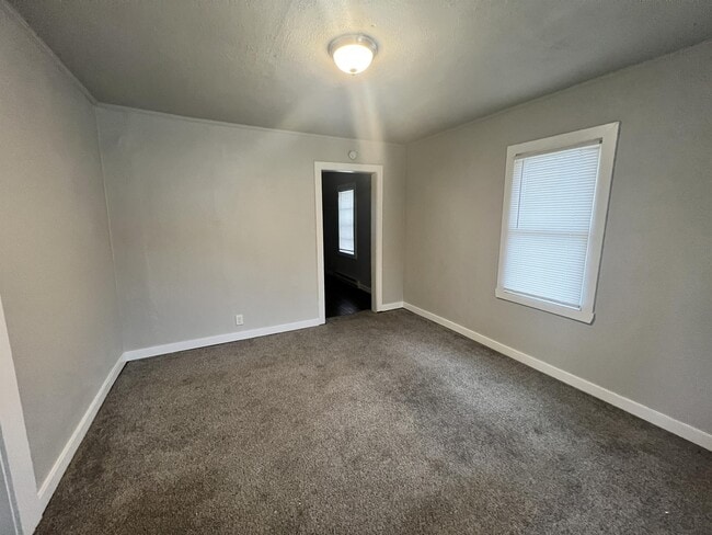 Building Photo - 2325 N Buckeye St