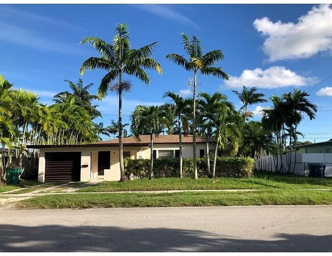 Building Photo - 14321 Boggs Dr