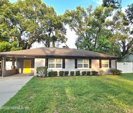 Building Photo - 615 Luna Ct